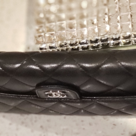 **SOLD**100% Authentic Chanel ClassicLambskin Flap - Picture 14 of 17